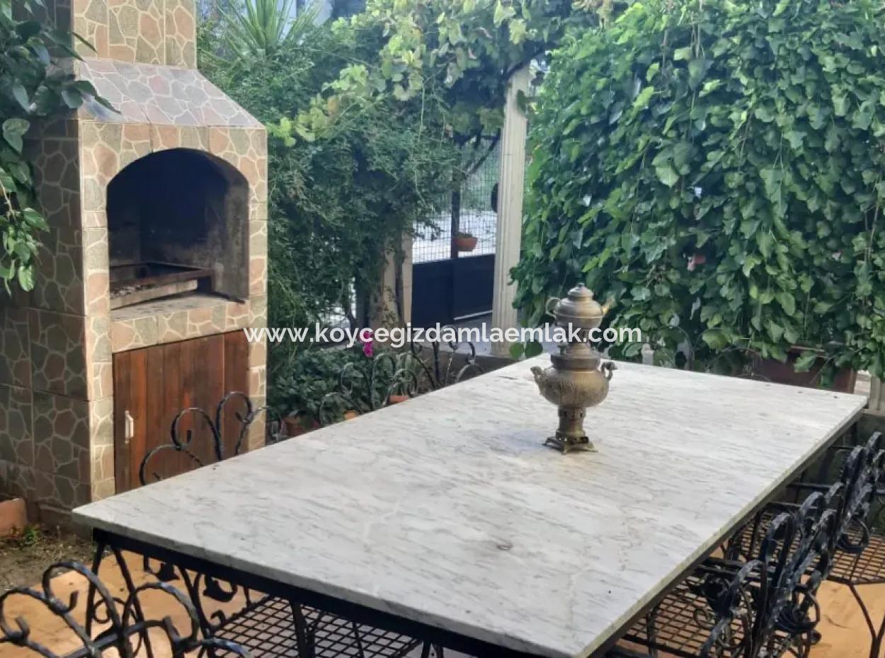 4 1 Triplex Fully Detached Villa For Sale