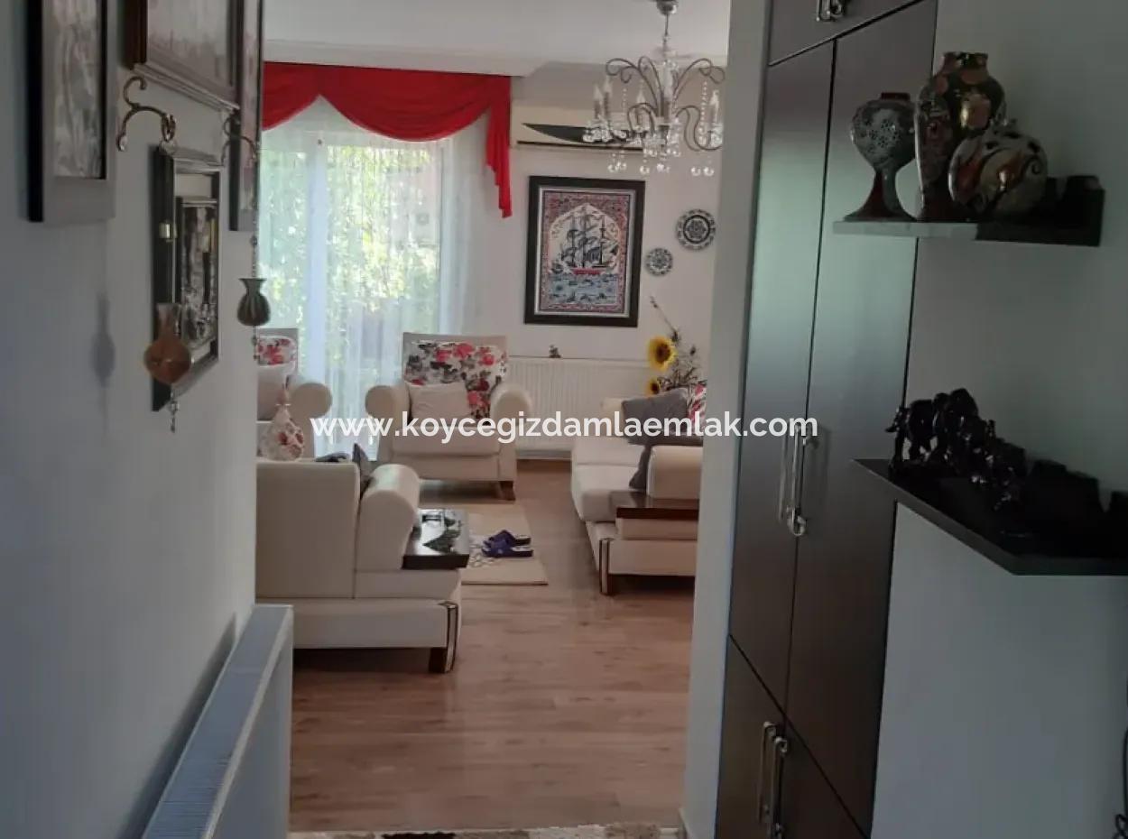 4 1 Triplex Fully Detached Villa For Sale