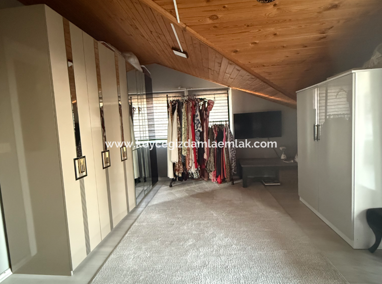 Penthouse Duplex Apartment For Sale 3 1 In Köyceğiz Development