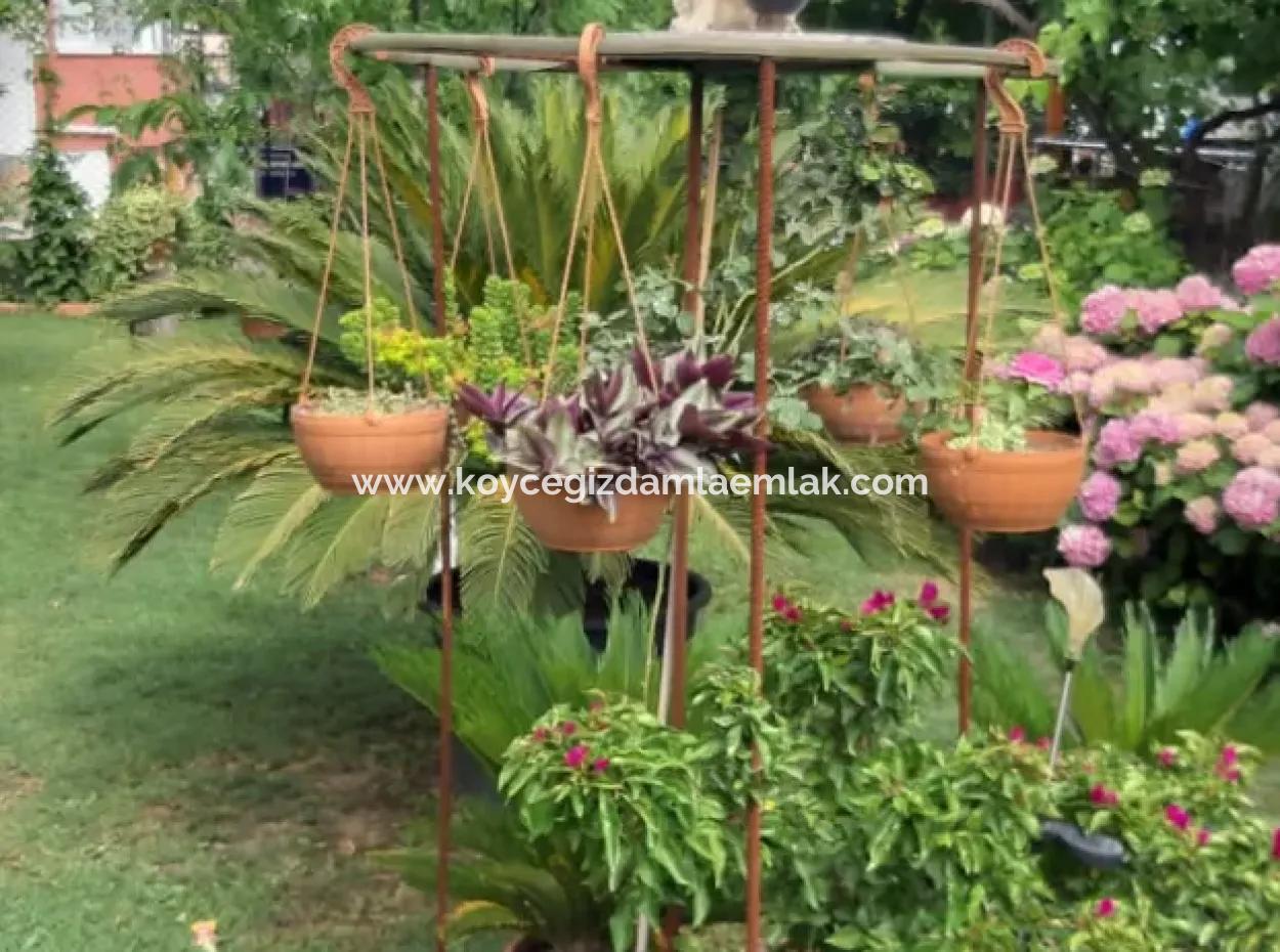 4+1 Satılık Triplex Tam Müstakil Villa