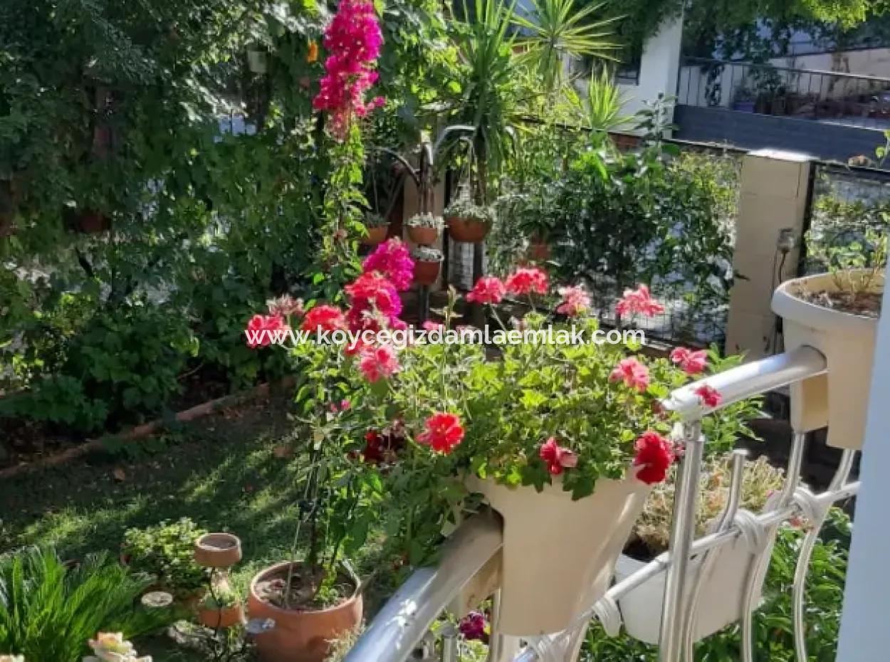 4+1 Satılık Triplex Tam Müstakil Villa