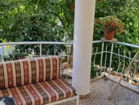 4+1 Satılık Triplex Tam Müstakil Villa