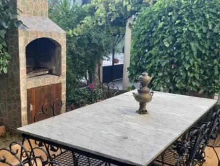 4+1 Satılık Triplex Tam Müstakil Villa